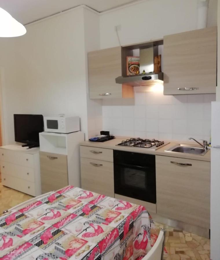 Appartamento Palmanova Vicino Alla Metropolitana Мілан Екстер'єр фото