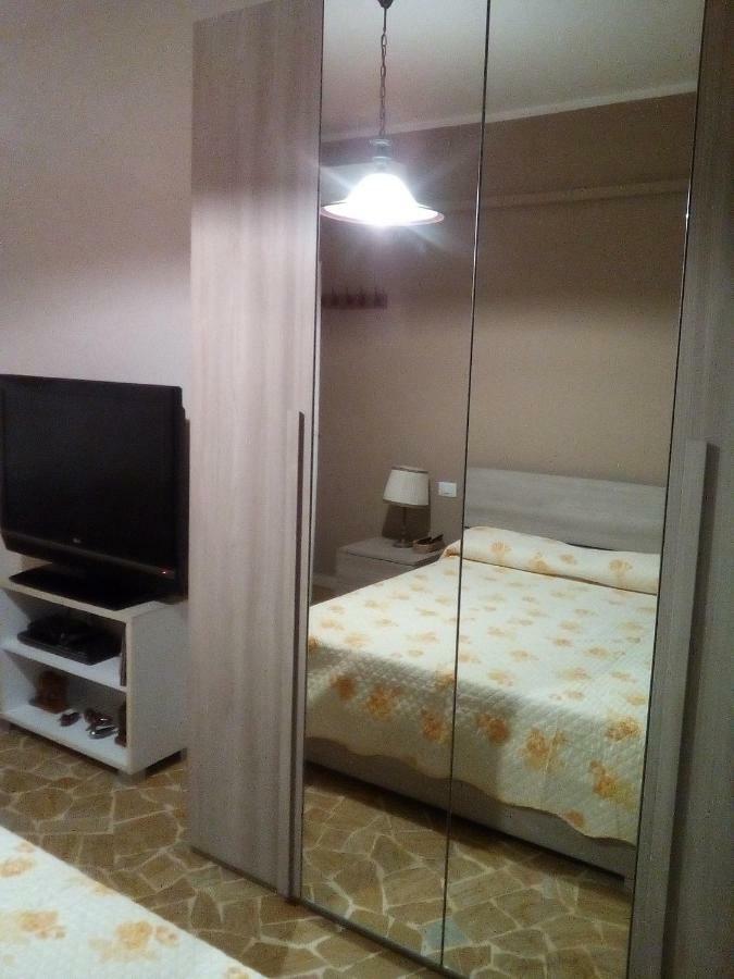 Appartamento Palmanova Vicino Alla Metropolitana Мілан Екстер'єр фото